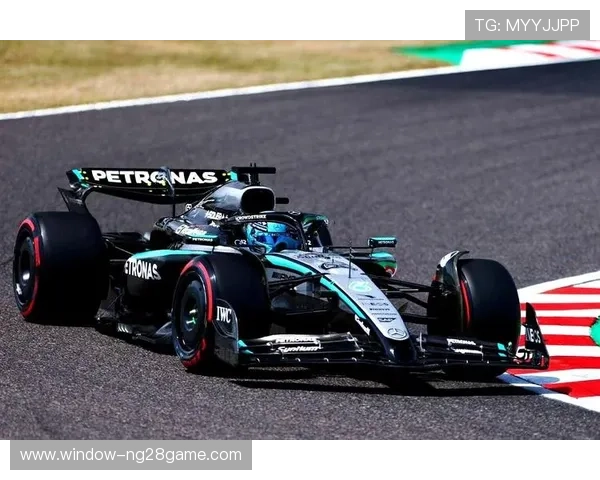 F1赛季最新动态:梅赛德斯车队引擎升级与红牛争夺战升级 F1赛季最新动态:梅赛德斯车队引擎升级与红牛争夺战升级