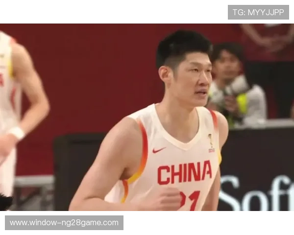 中国男篮新赛季首战惊险逆转对手 展现年轻球员成长潜力