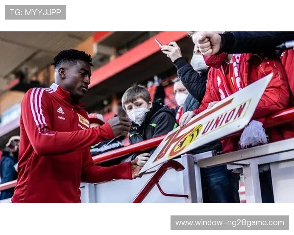 柏林联最新赛季阵容调整引发球迷热议与期待 柏林联最新赛季阵容调整引发球迷热议与期待