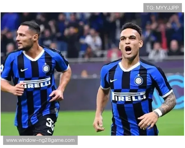 利兹联俱乐部宣布新任主帅上任并进行阵容调整以备战新赛季